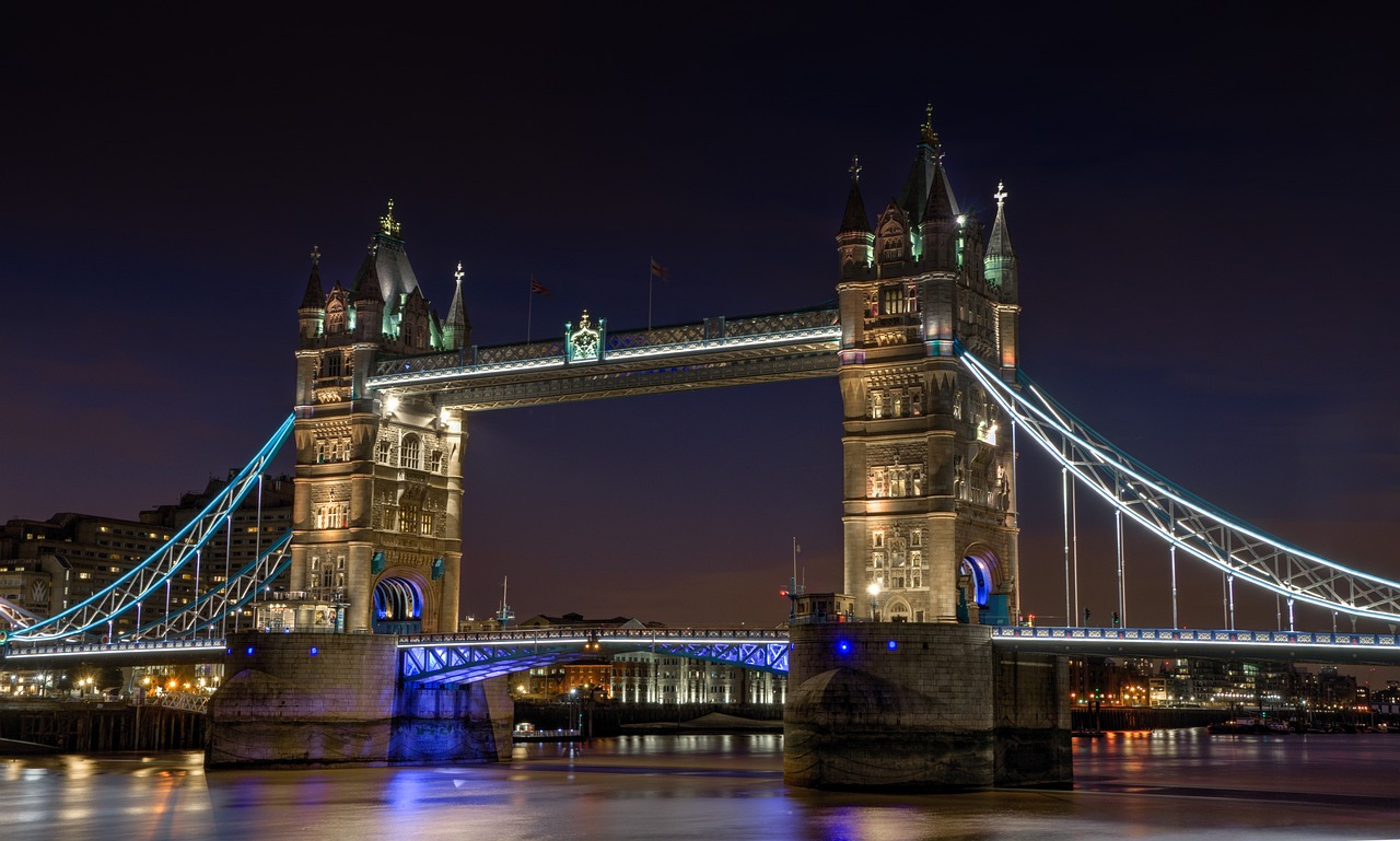 tower bridge, bridge, night-1069216.jpg